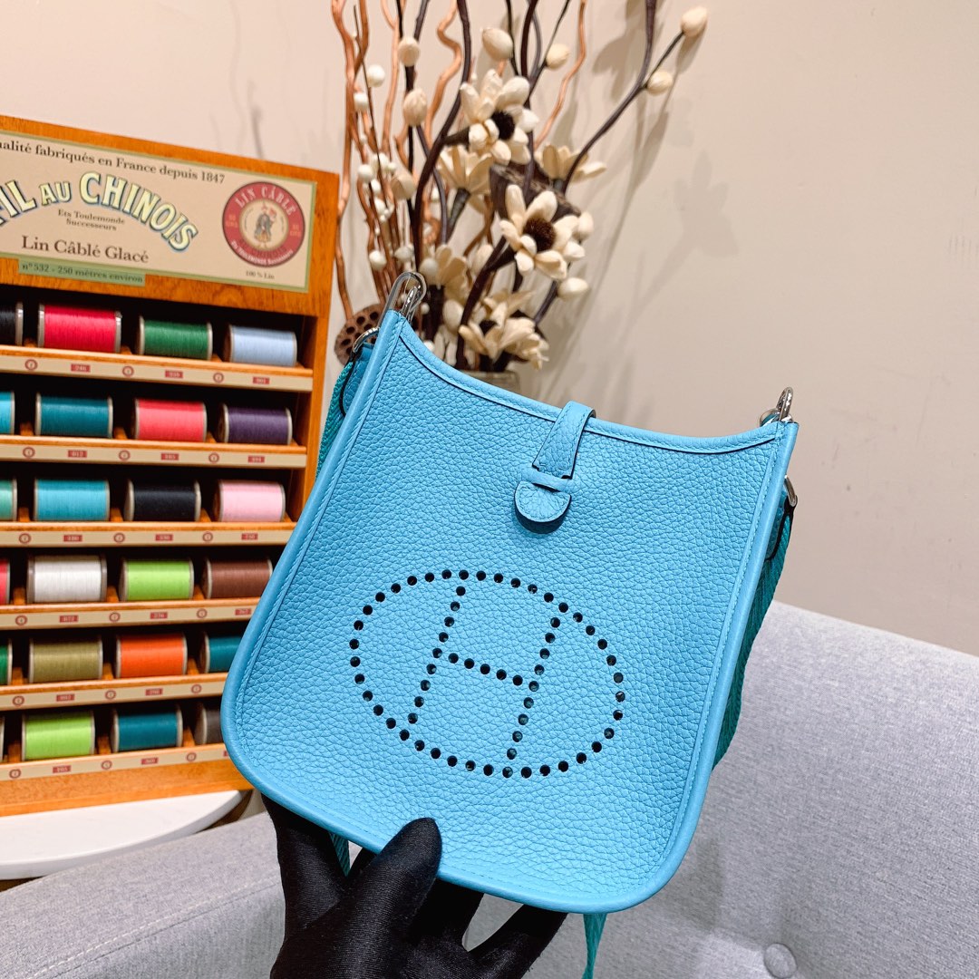 에르메스 미니 에블린16 노던블루 은장 끌레망스 가죽